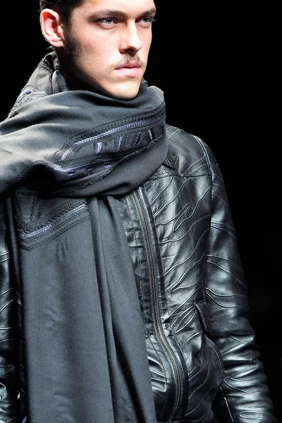Look 69